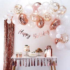 anniversaire-1-an-theme-fleurs-pastels-arche-ballon