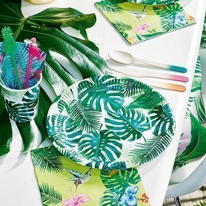 decoration-anniversaire-theme-tropical-vaisselle-jetable-feuilles-palmier