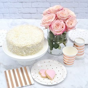 anniversaire-enfant-theme-fleurs-pastels-deco-table-rose-gold
