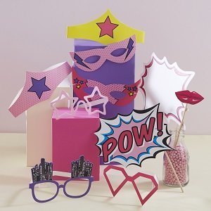 anniversaire-theme-super-heros-fille-photobooth